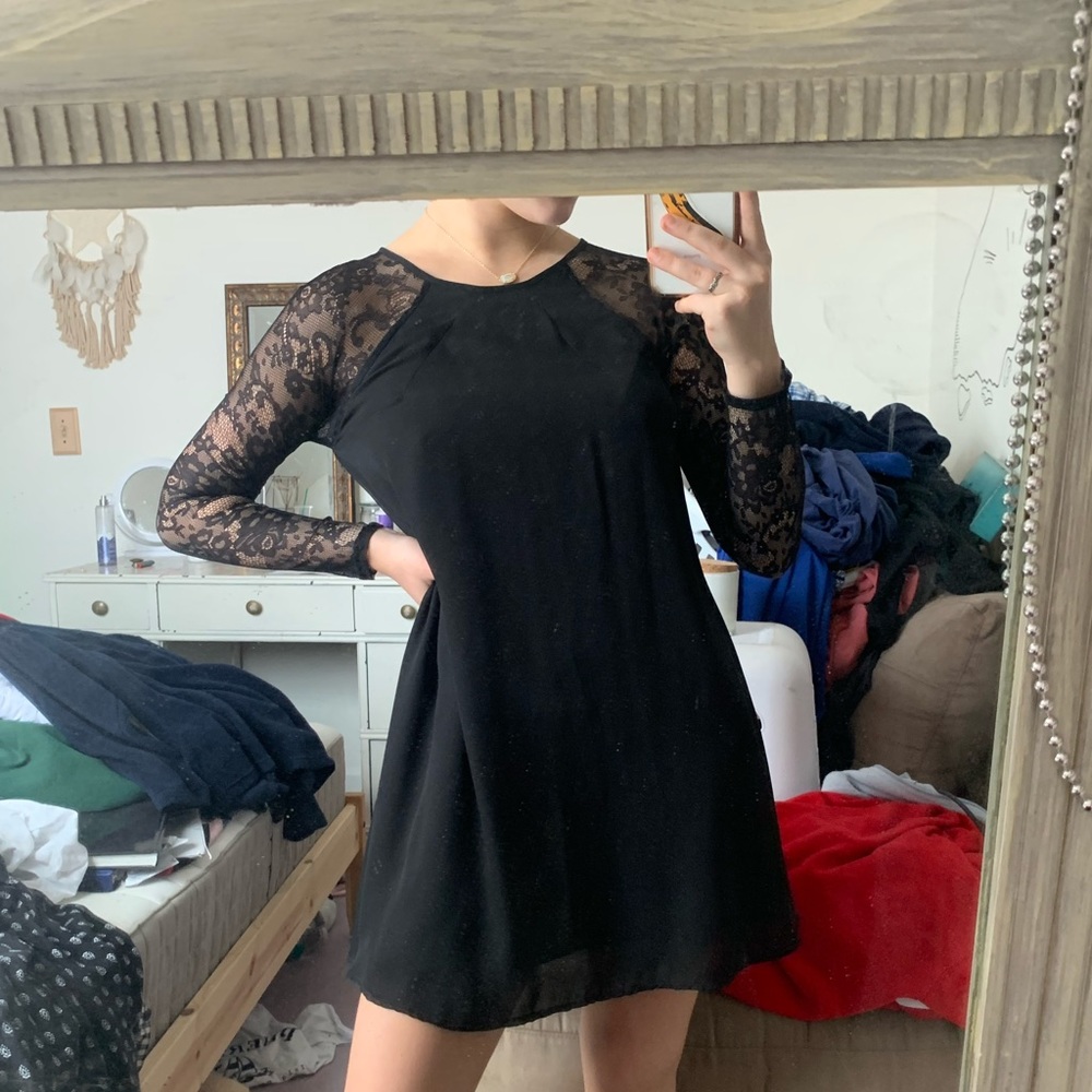 Black long sleeve dress
